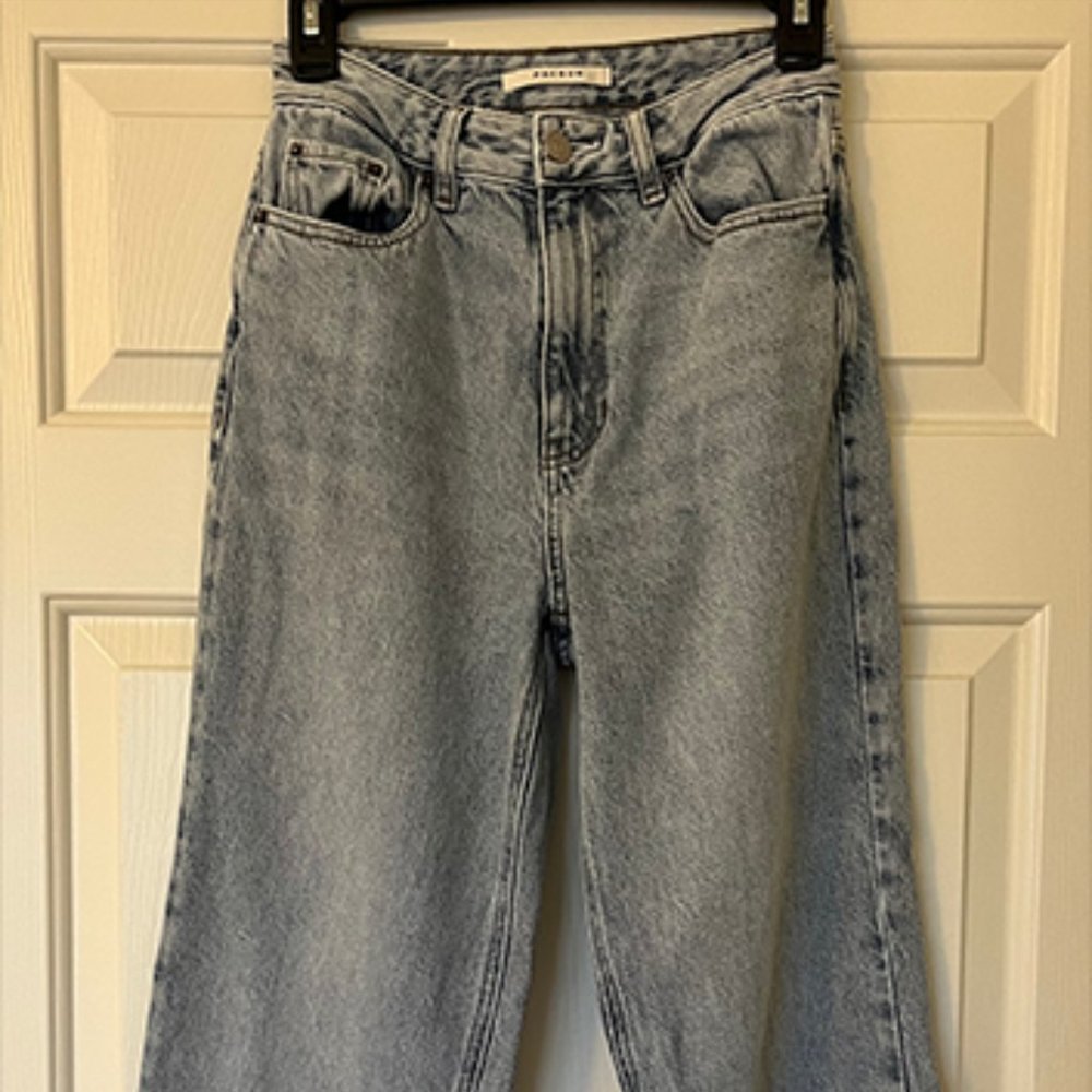 90s Boyfriend Raw Hem High Waisted Jeans